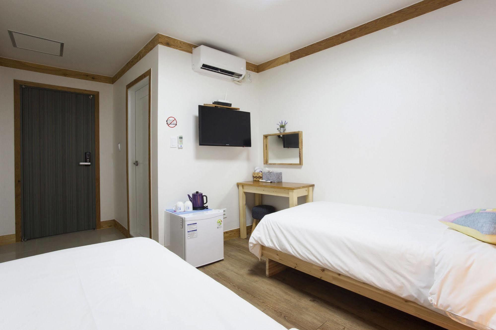 Mini Hotel Dalkom In Dongdaemun Seoul Eksteriør billede
