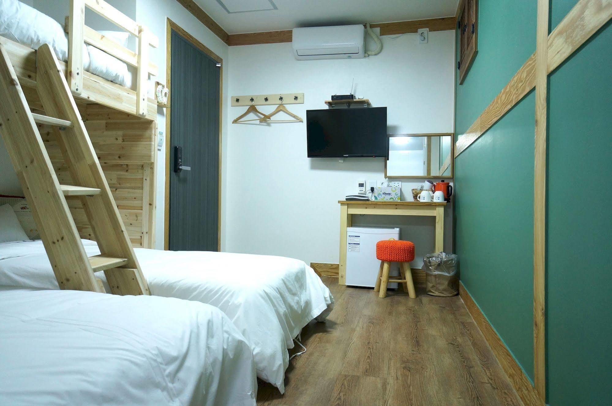 Mini Hotel Dalkom In Dongdaemun Seoul Eksteriør billede