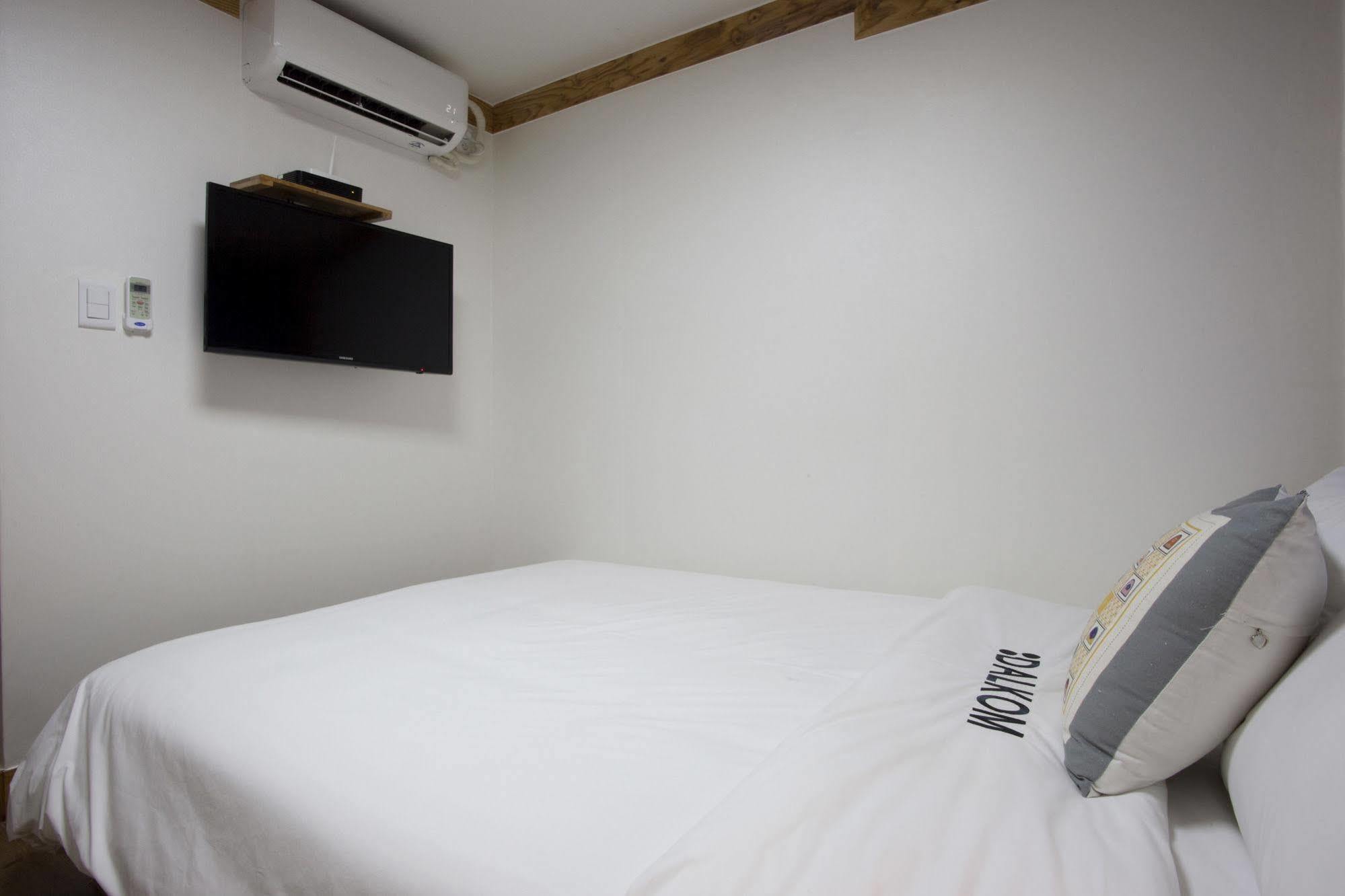 Mini Hotel Dalkom In Dongdaemun Seoul Eksteriør billede
