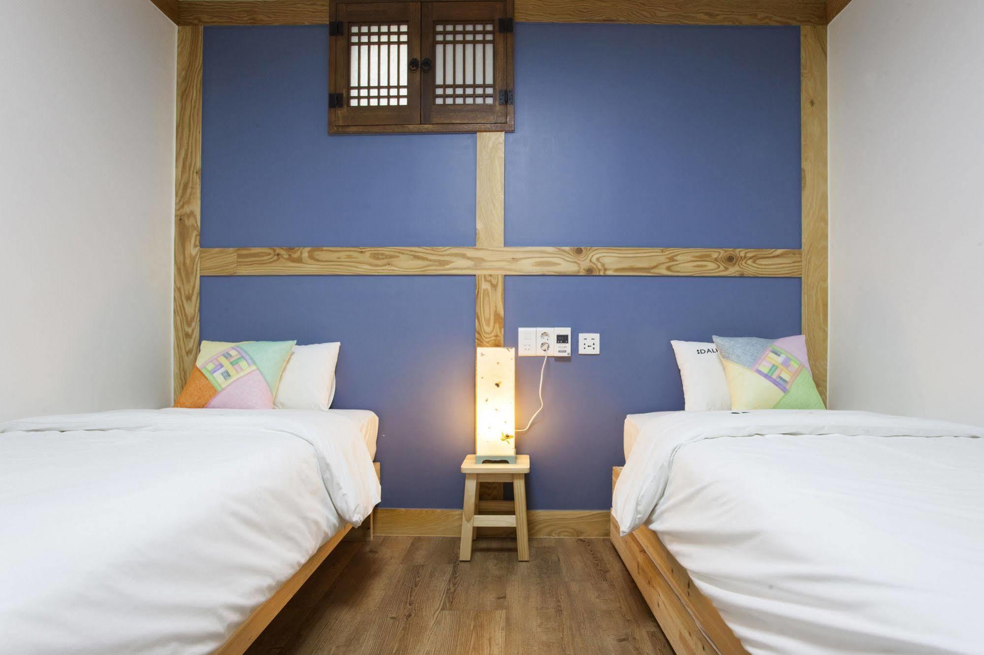 Mini Hotel Dalkom In Dongdaemun Seoul Eksteriør billede
